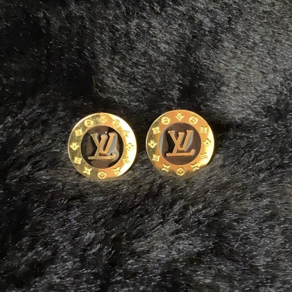 18K Gold Luxury Earrings - Picture 2 of 3